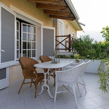 Serene Seaside Bliss - Lush & Secluded Garden Oasis Kalamata Luaran gambar