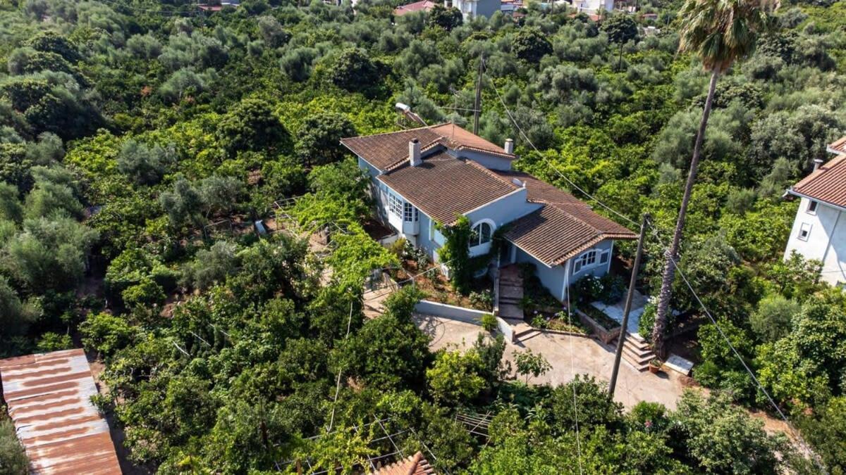 Serene Seaside Bliss - Lush & Secluded Garden Oasis Kalamata Luaran gambar