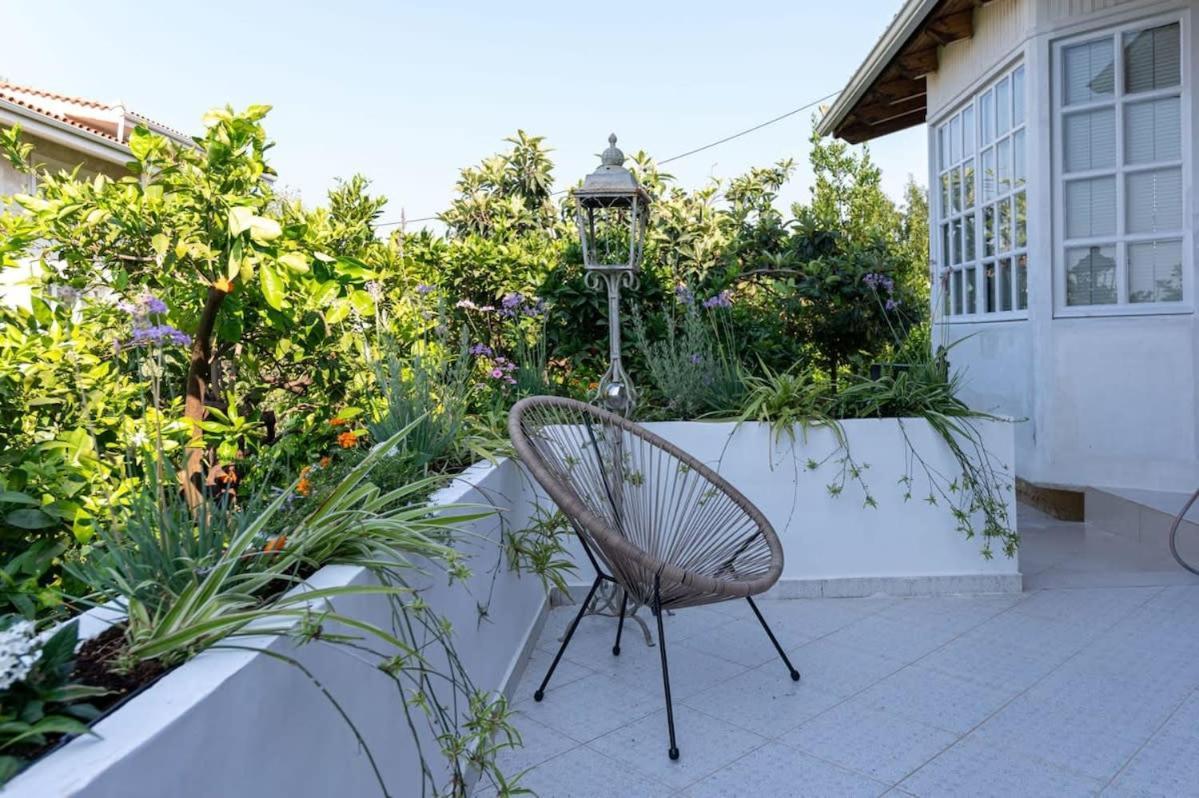 Serene Seaside Bliss - Lush & Secluded Garden Oasis Kalamata Luaran gambar
